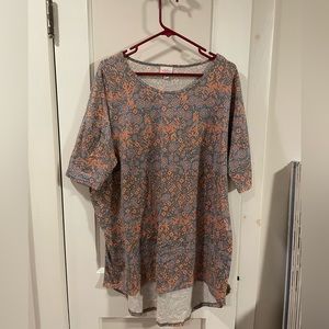 LuLaRoe XL shirt excellent condition